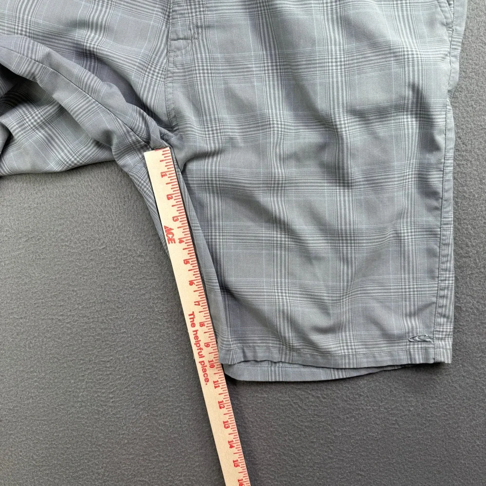 O'Neill Shorts Mens 40 Grey Plaid Flat Front Casual Summer‎ Surf Outdoor Bottoms